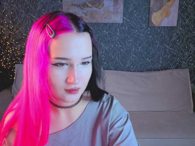 Ekimmj-age live cam on BongaCams