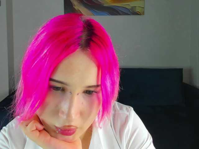 Ekimmj-age live cam on BongaCams
