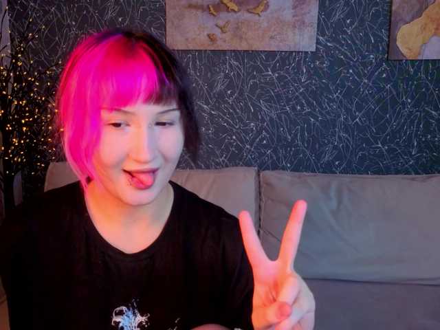 Ekimmj-age live cam on BongaCams