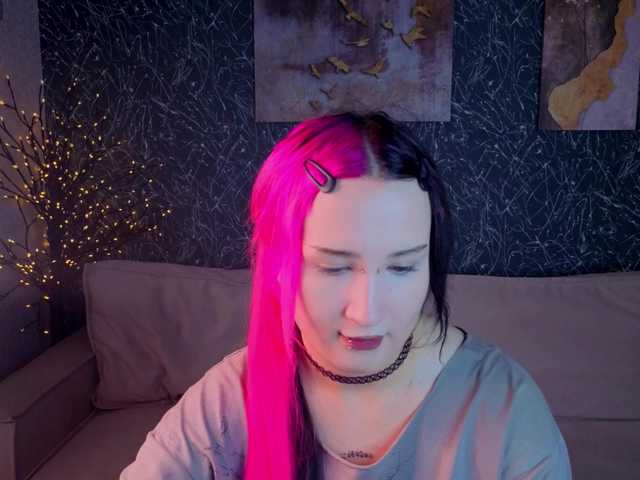 Ekimmj-age live cam on BongaCams