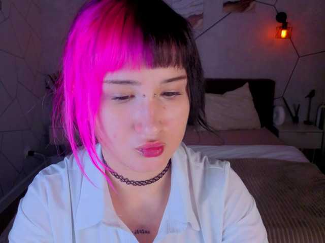 Ekimmj-age live cam on BongaCams