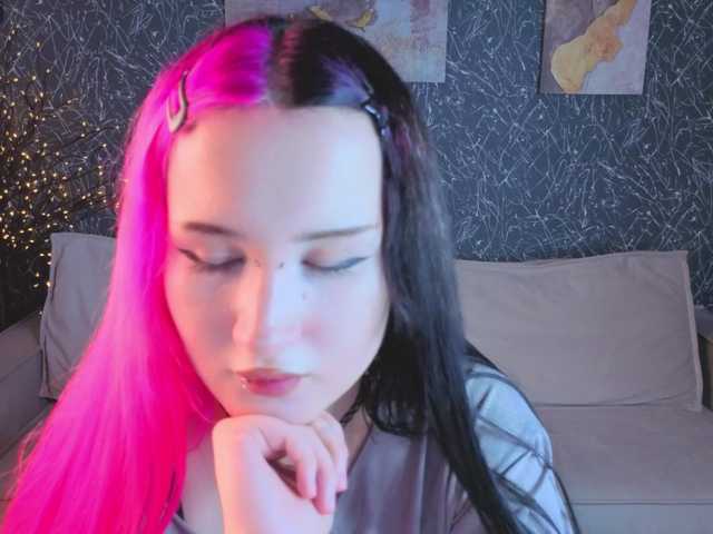 Ekimmj-age live cam on BongaCams