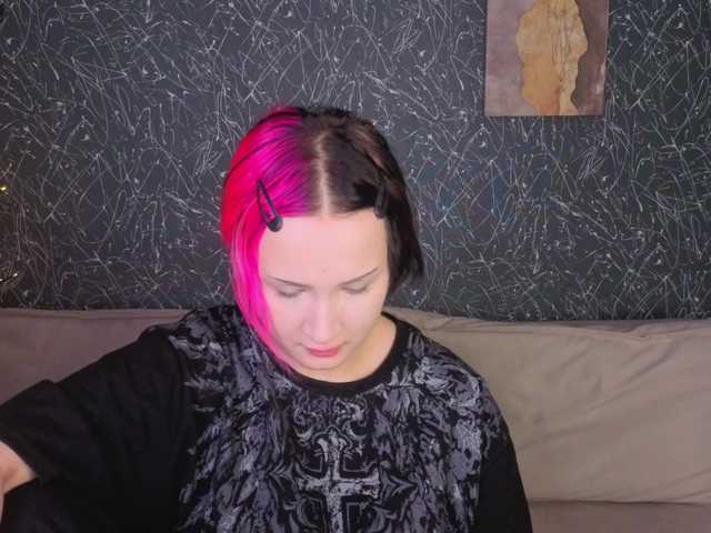 Ekimmj-age live cam on BongaCams