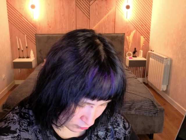 Ekimmj-age live cam preview