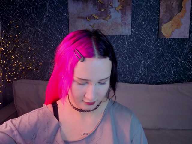 Ekimmj-age live cam on BongaCams