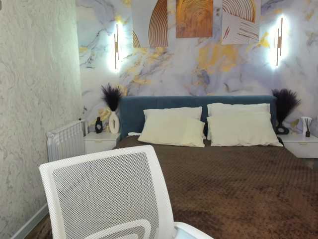 Ekimmj-age live cam on BongaCams