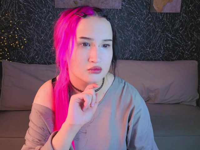 Ekimmj-age live cam on BongaCams