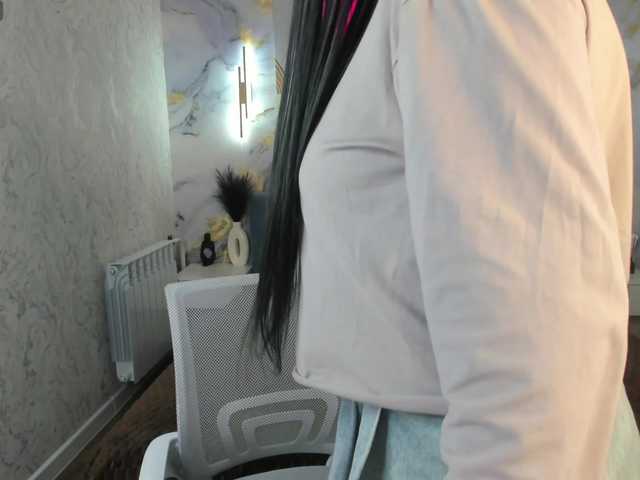Ekimmj-age live cam on BongaCams
