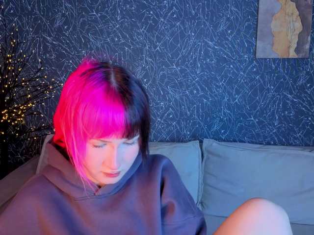 Ekimmj-age live cam on BongaCams