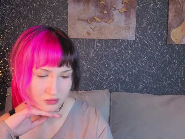 Ekimmj-age live cam on BongaCams