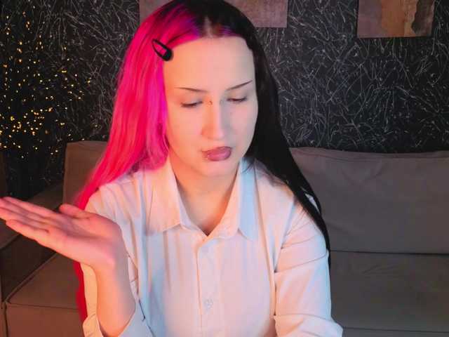 Ekimmj-age live cam on BongaCams