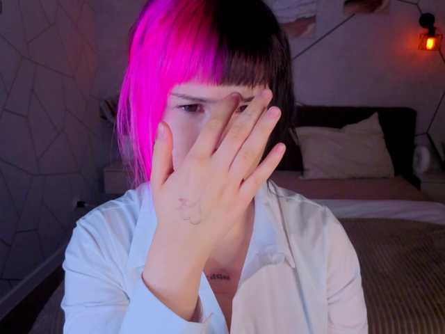 Ekimmj-age live cam on BongaCams