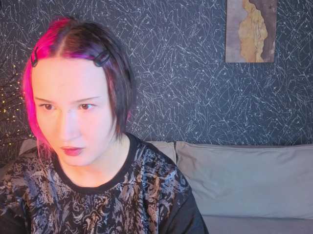 Ekimmj-age live cam on BongaCams