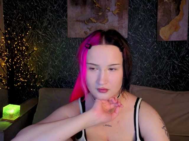Ekimmj-age live cam on BongaCams