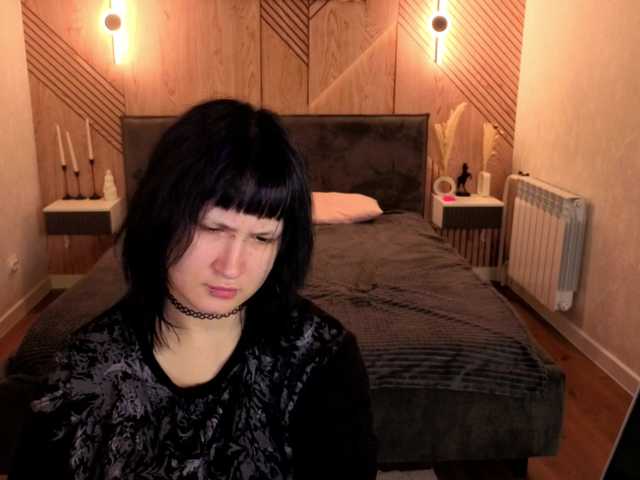 Ekimmj-age live cam preview