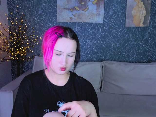 Ekimmj-age live cam on BongaCams
