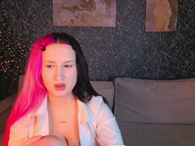 Ekimmj-age live cam on BongaCams