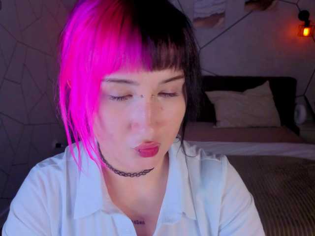 Ekimmj-age live cam on BongaCams