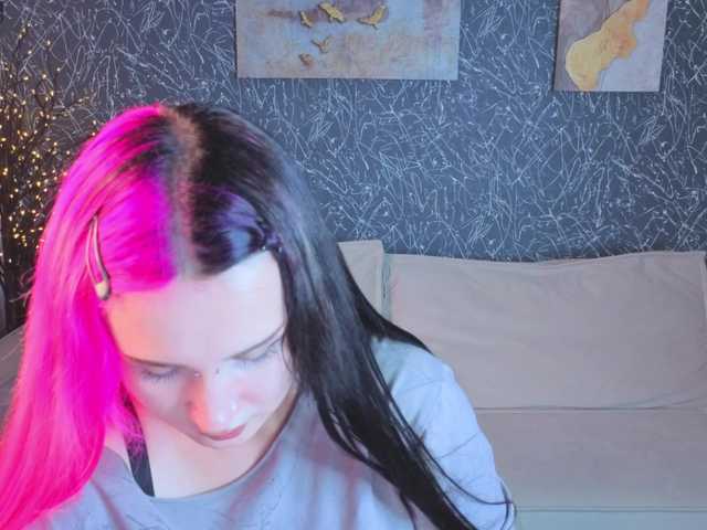 Ekimmj-age live cam on BongaCams