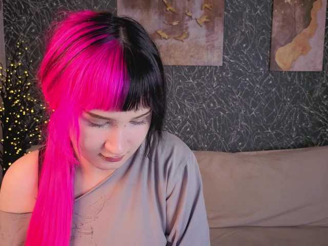 Ekimmj-age live cam on BongaCams