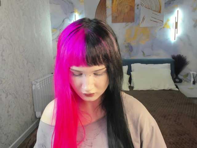 Ekimmj-age live cam on BongaCams