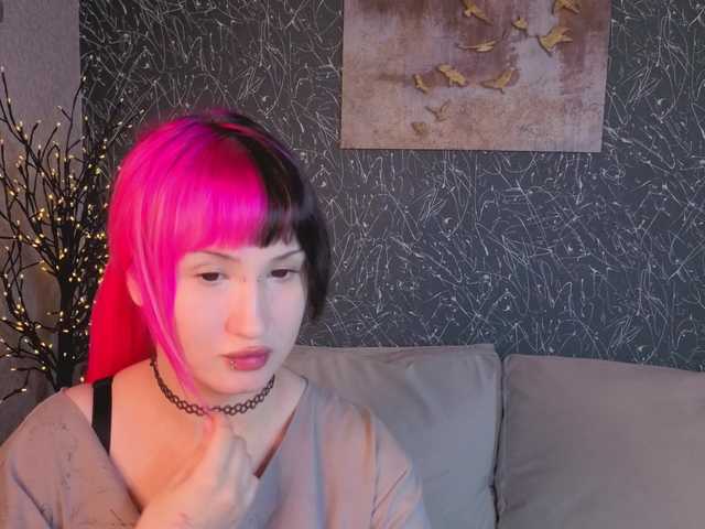Ekimmj-age live cam on BongaCams