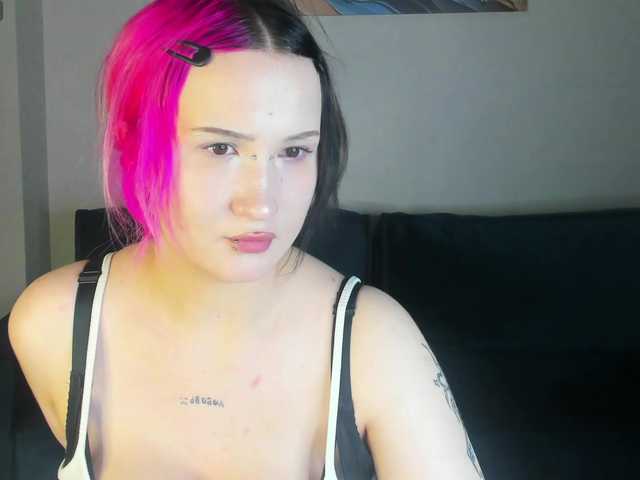 Ekimmj-age live cam on BongaCams