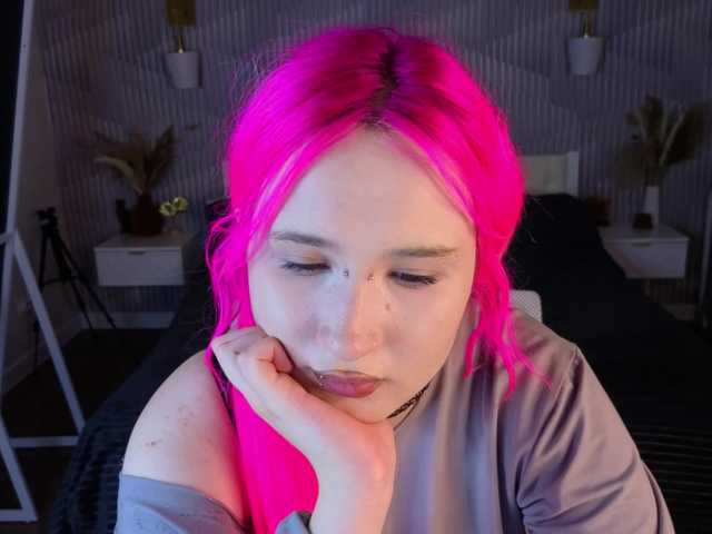 Ekimmj-age live cam on BongaCams