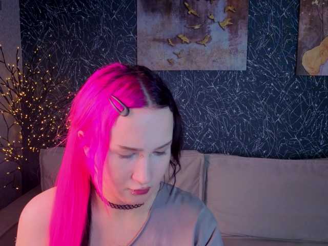 Ekimmj-age live cam on BongaCams