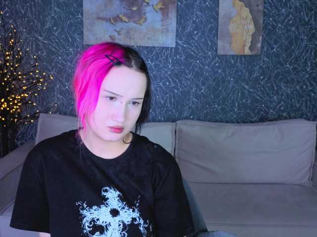Ekimmj-age live cam on BongaCams