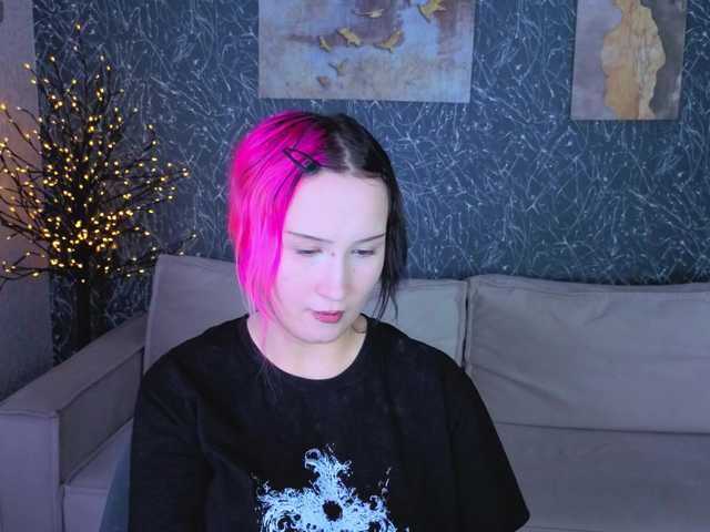Ekimmj-age live cam on BongaCams
