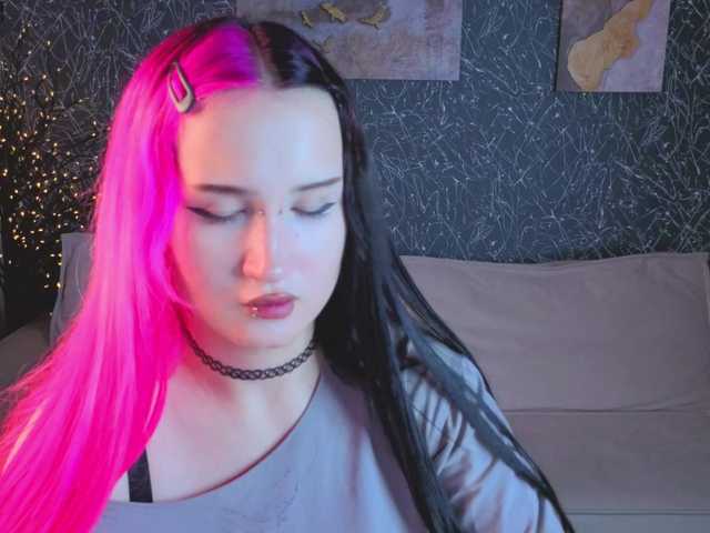 Ekimmj-age live cam on BongaCams
