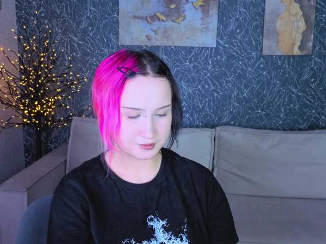 Ekimmj-age live cam on BongaCams