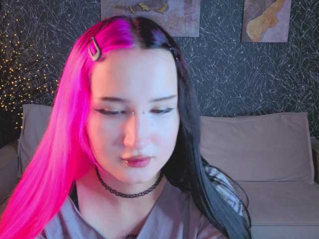 Ekimmj-age live cam on BongaCams