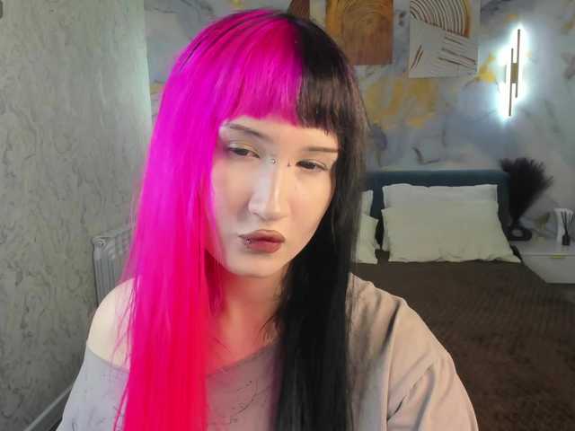 Ekimmj-age live cam on BongaCams