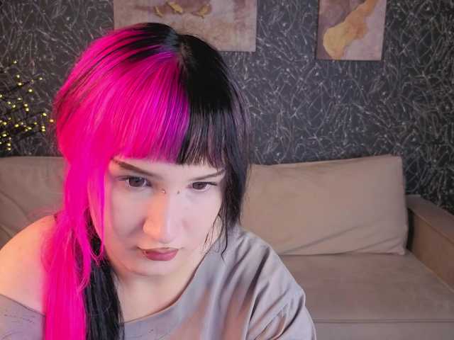 Ekimmj-age live cam on BongaCams
