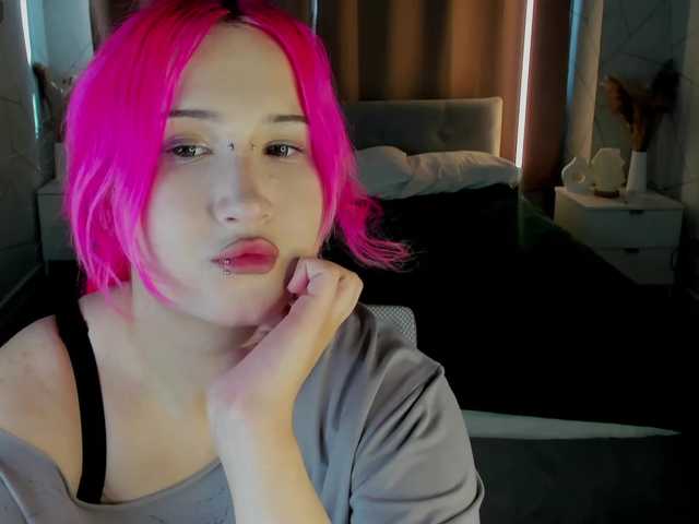 ekimmj-age live sex show