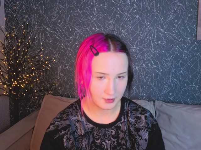 Ekimmj-age live cam on BongaCams