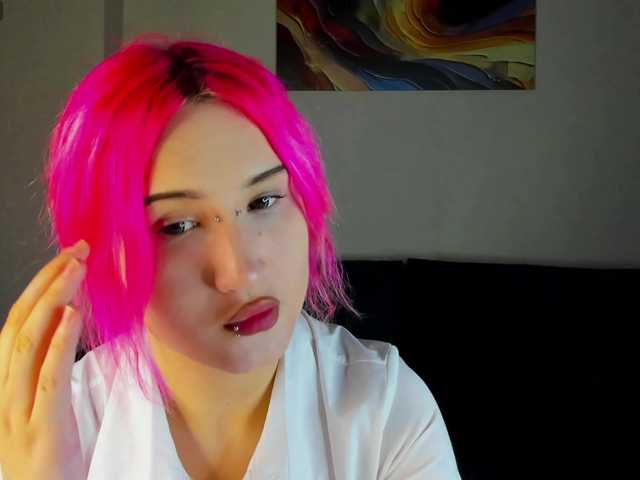 Ekimmj-age live cam on BongaCams