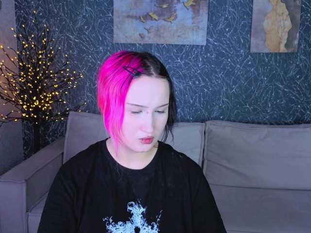 Ekimmj-age live cam on BongaCams