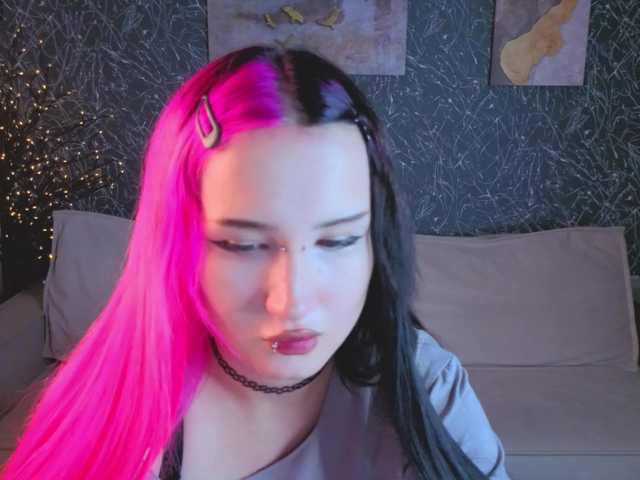 Ekimmj-age live cam on BongaCams