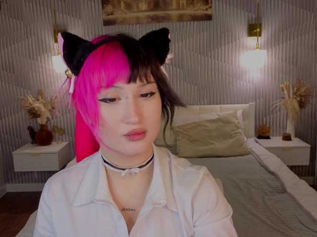 Ekimmj-age live cam on BongaCams