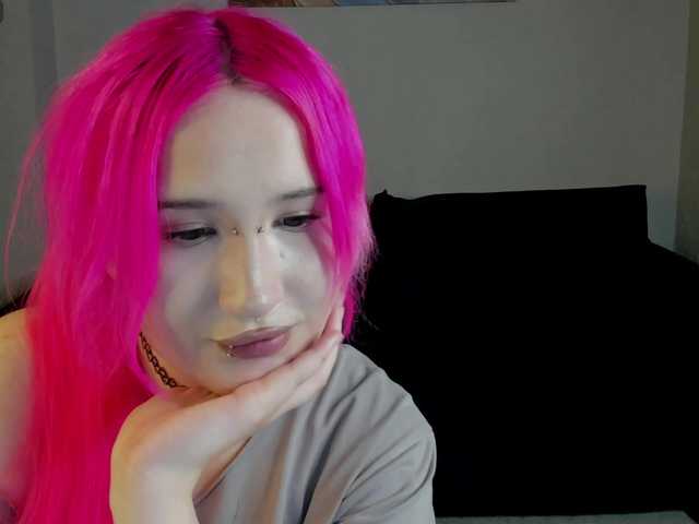 Ekimmj-age live cam on BongaCams