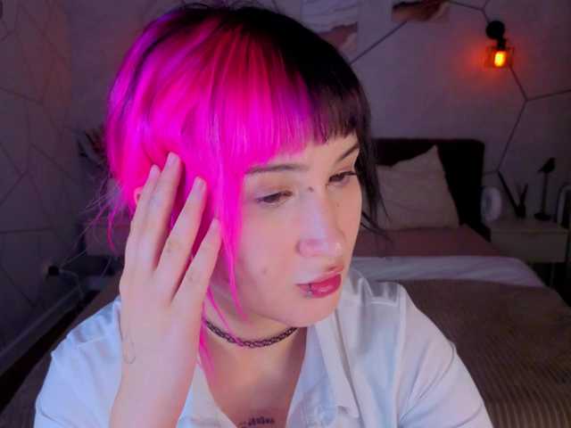 Ekimmj-age live cam on BongaCams