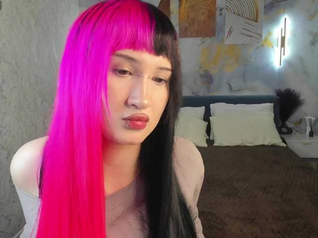 Ekimmj-age live webcam show