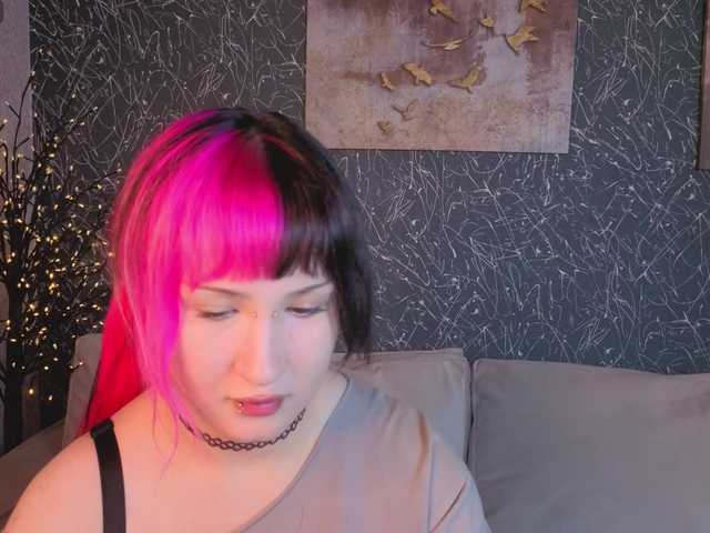 Ekimmj-age live cam on BongaCams