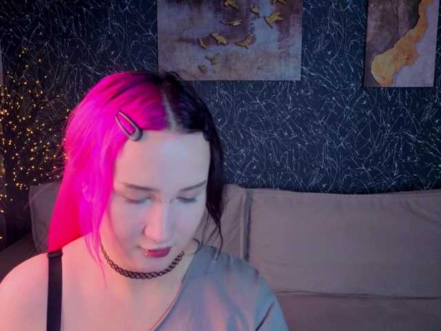 Ekimmj-age live cam on BongaCams