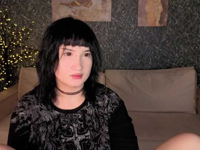 Ekimmj-age live cam on BongaCams