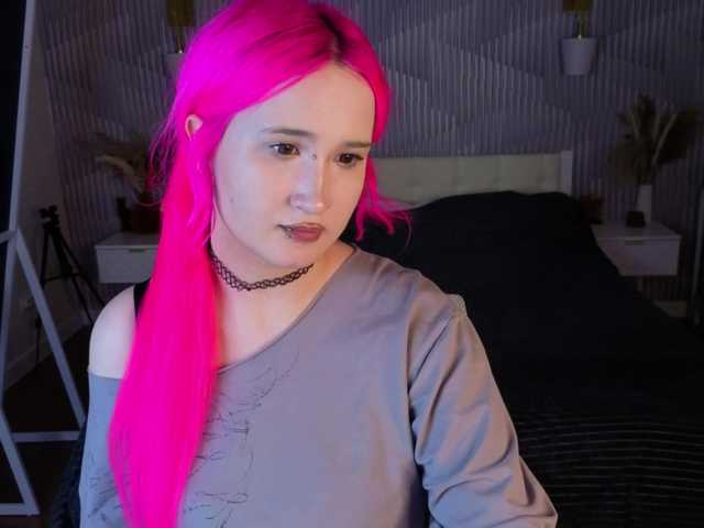 Ekimmj-age live cam on BongaCams