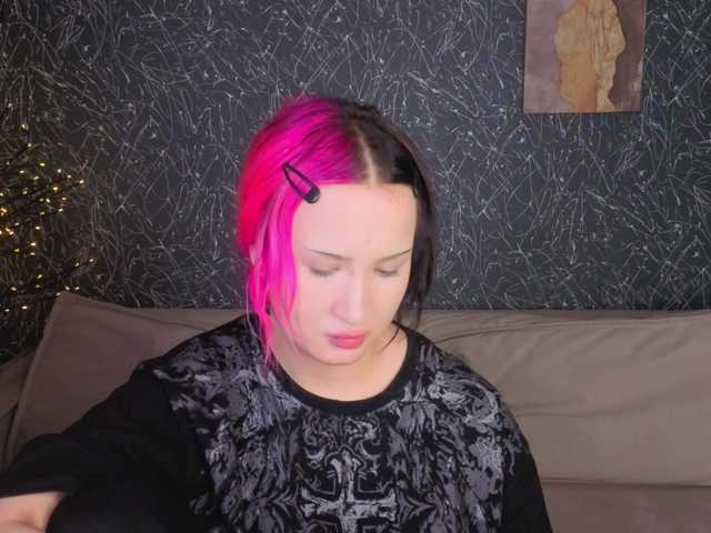 Ekimmj-age live cam on BongaCams